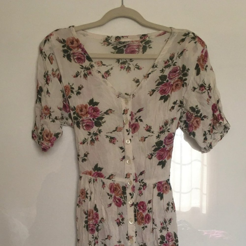Vintage Floral Sleeved Dress